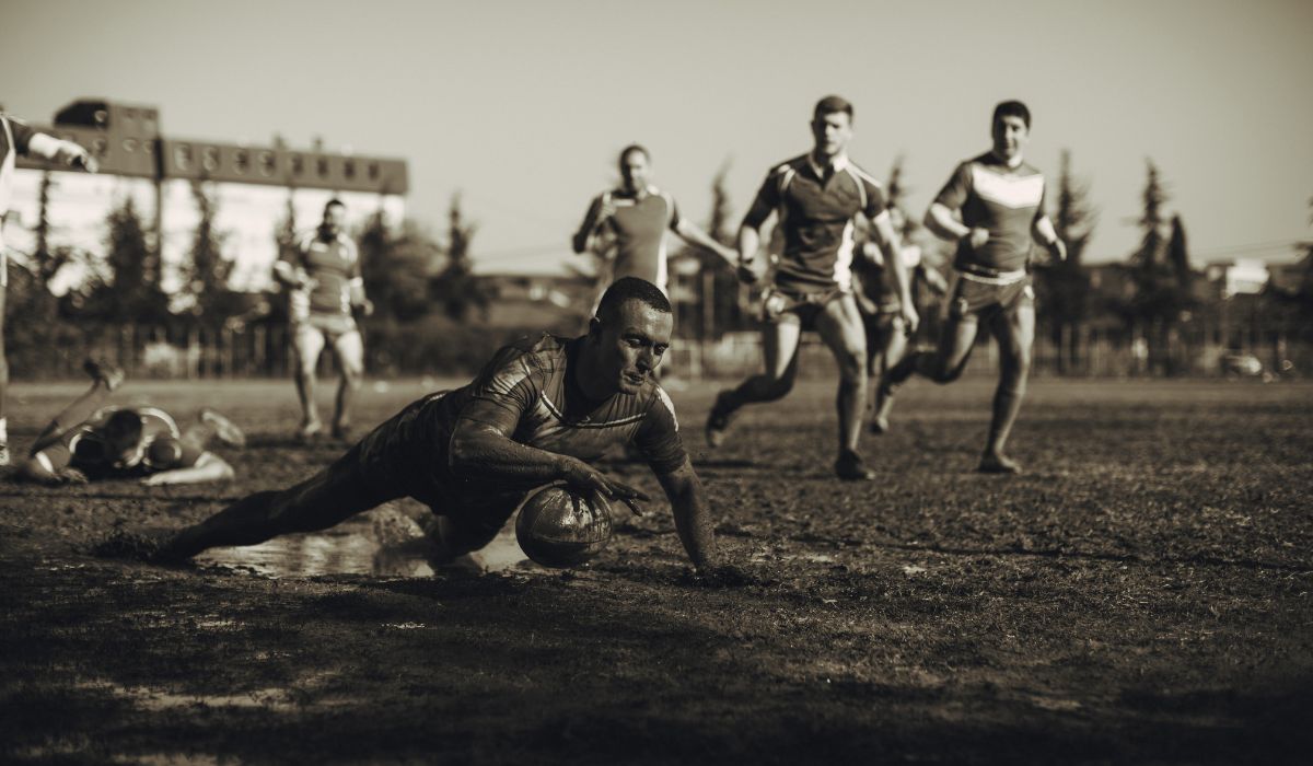 Le rugby à treize est d'abord apparu en Angleterre.
